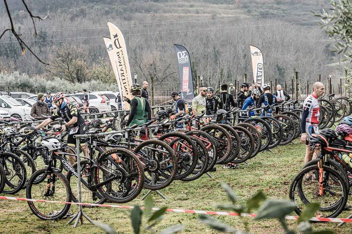 Zona cambio con le mountain bike alla X3MA